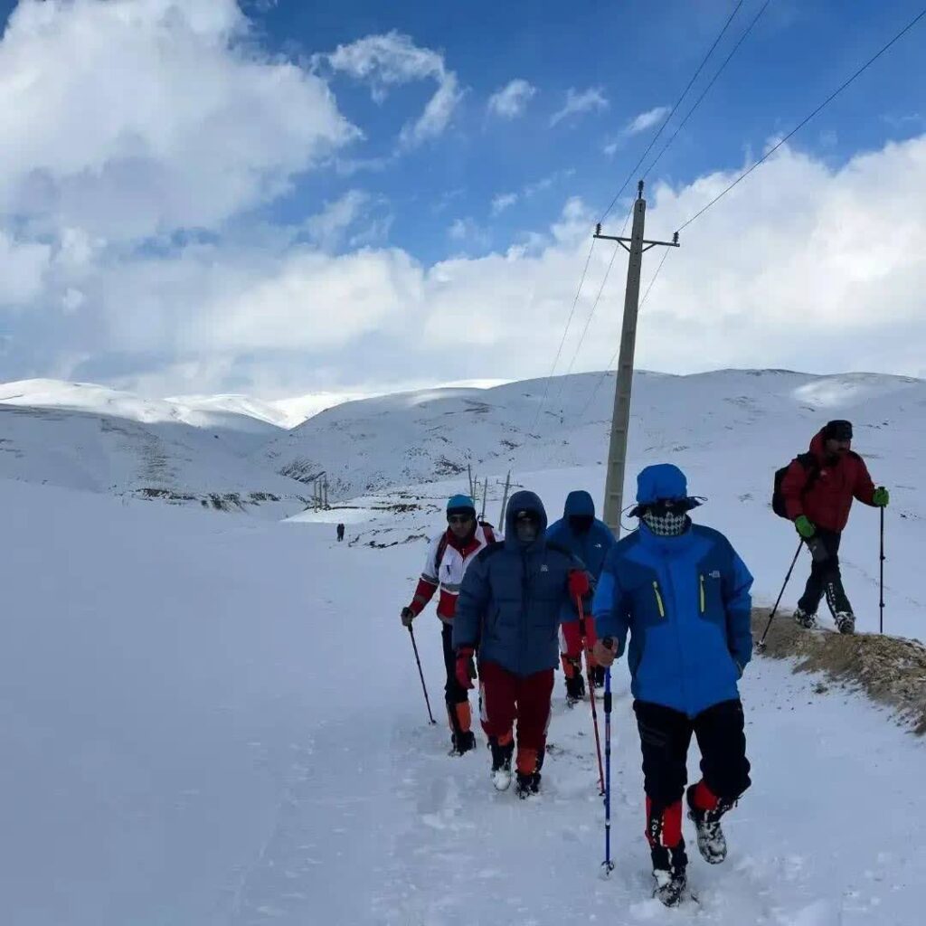 سه کوهنورد در برف و کولاک سراب مفقود شدند