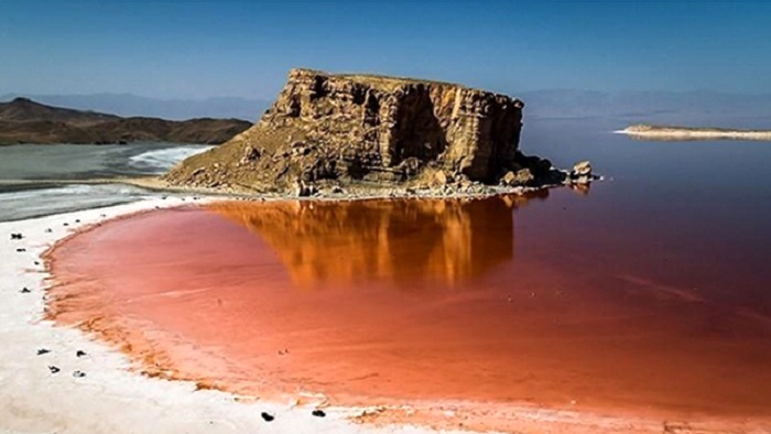 آب دریاچه ارومیه ۷ سانتی متری افزایش یافت