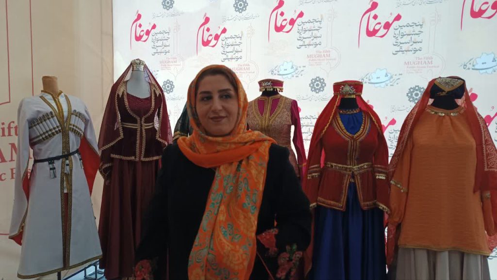 زنی که تاریخ را با نخ و سوزن می‌بافد!