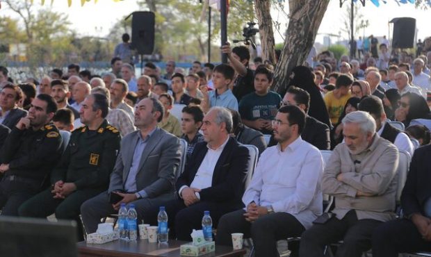 ممقان سهم عمدهای در سفره غذایی مردم ایران دارد ممقان سهم عمدهای در سفره غذایی مردم ایران دارد