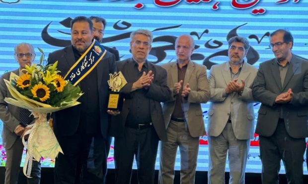 تجلیل از دو خیر نامدار تبریزی در همایش بزرگ مرکز نیکوکاری مهر علی