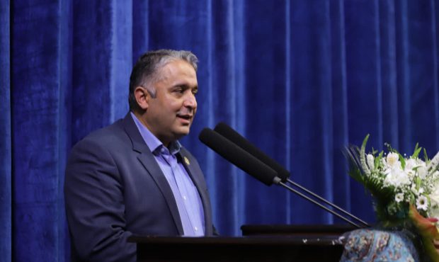 تعهد ۱۹۰۰ میلیارد تومانی خیرین در بیستوهفتمین جشنواره خیرین مدرسهساز آذربایجان شرقی تعهد ۱۹۰۰ میلیارد تومانی خیرین در بیستوهفتمین جشنواره خیرین مدرسهساز آذربایجان شرقی