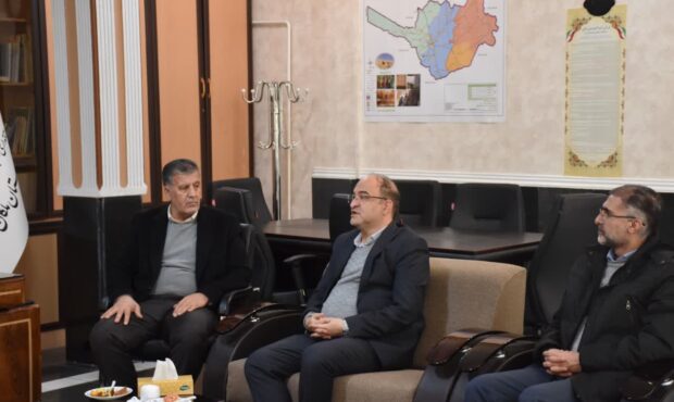 افتتاح صد و بیستمین کتابخانه عمومی آذربایجان شرقی در روستای تازهقلعه ملکان افتتاح صد و بیستمین کتابخانه عمومی آذربایجان شرقی در روستای تازهقلعه ملکان