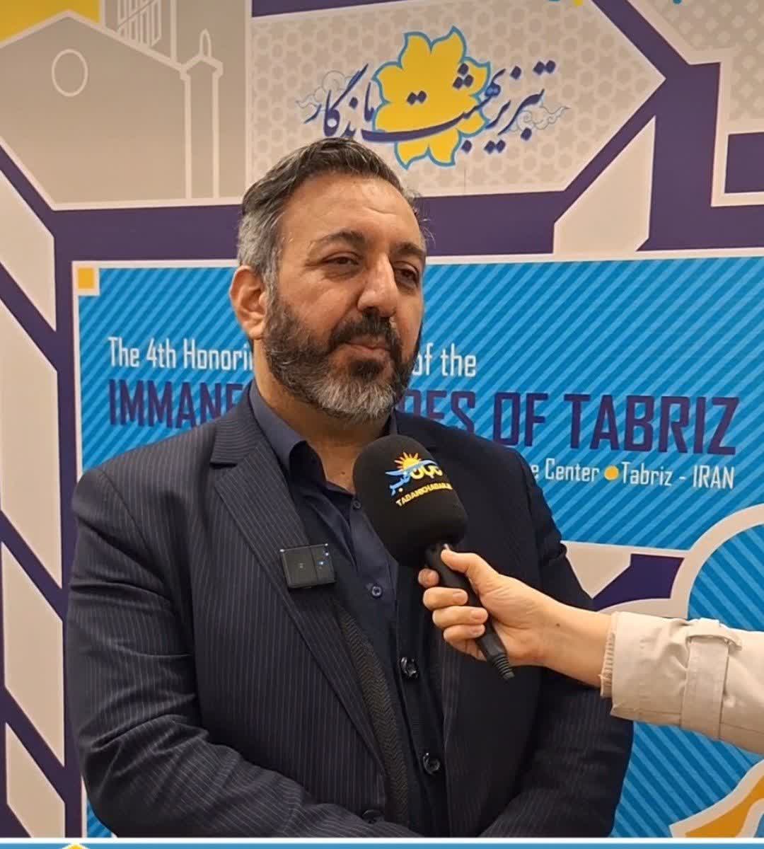 ۲۲ ستاره در آسمانِ «زندهنامان» تبریز درخشیدند ۲۲ ستاره در آسمانِ «زندهنامان» تبریز درخشیدند